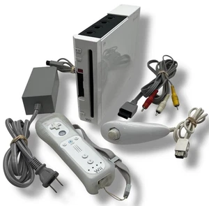 Nintendo Wii Konsole Bundle weiß UNGETESTET mit Kabeln & Controllern für Ersatzteile - Bild 1 von 13