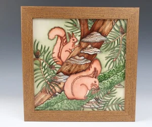 Moorcroft Keramik Plakette Eichhörnchen gerahmt Kunsthandwerk Fliese englische Tiere - Bild 1 von 5
