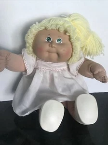 1985 Cabbage Patch Kids Mädchen Puppe zitronenblond, blaue Augen - Bild 1 von 5