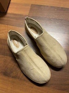 Men's Dr. Scholls Faux Fur Slippers Cream/Tan Size Medium (9-10) Great Pre-owned - Picture 1 of 4