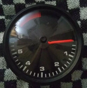 Porsche 924 / 924S Rev Counter / Tachometer - Picture 1 of 4