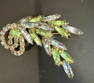 "Broche prendedor vintage de diamantes de imitación verde y azul 2,5""" - Imagen 1 de 6