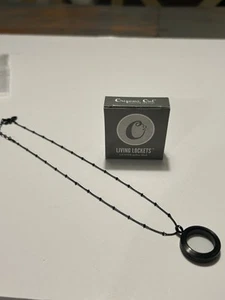 Authentic Origami Owl Medium Black Hinged Living Locket LK1009 With Black Chain - Picture 1 of 4