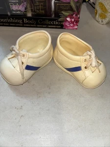 Vintage My Buddy Puppe Ersatz Jungen Schuhe blau gestreift 1985 Playskool Spielzeug - Bild 1 von 7