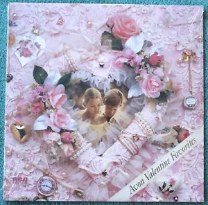 AVON VALENTINE FAVORITES 1980 NEW OLD STOCK Elvis Presley Kenny Rogers Alabama - Picture 1 of 3