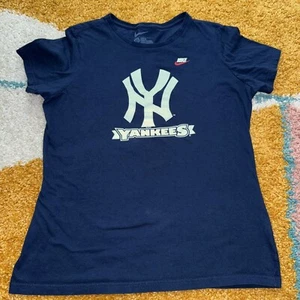 New York Yankees Nike Women Vee Neck T-Shirt Slim Fit Blue XL  MLB - Picture 1 of 8