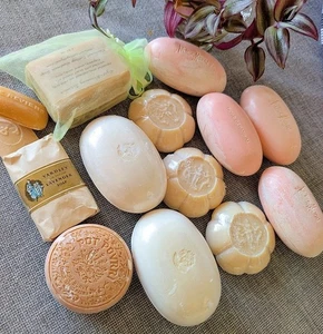 12-teiliges Set Vintage Luxus Bar Seifen Crabtree & Evelyn Claire Burke Nina Ricci usw.  - Bild 1 von 8