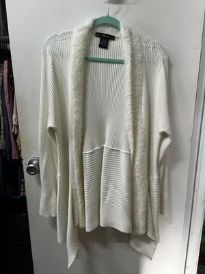 Long open front cardigan white 2X 22/24W large open sleeves - Image 1 of 4