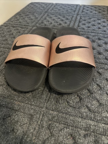 Sandali Nike Kawa 834588 900 donna taglia 7 bronzo metallizzato nero punta aperta slide