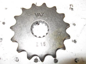 Piñón contraeje de 15 dientes VAZ LT250 RM250 DR/SP200DR-Z250 NOS - Imagen 1 de 1