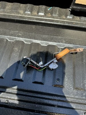 Nuevo de Lote Antiguo Ford Torino 1968-1969 Tanque de Combustible Unidad de Envío Bajo Combustible C8Oz-9275-A Foto 1 de 3