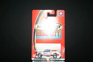 Matchbox 2002 #MB572 - Card #11 * Hero City - Emergency Response 4x4 - Picture 1 of 22