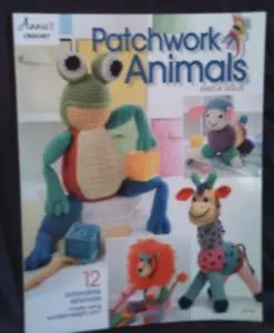 PATCHWORK ANIMALS 12 ADORABLE ANIMALS MADE WITH WORSTED WEIGHT YARN - Picture 1 of 2