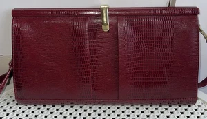 Vintage Red Croc Look Clip Fasten Clutch /detachable shoulderstrap Bag Has Flaw - Picture 1 of 16