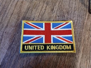 VEREINIGTES KÖNIGREICH FLAGGE BESTICKT PATCH MIT NAMEN - AUFBÜGELN - NEU 2" x 3" - Bild 1 von 2