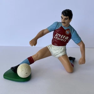 1989 TONKA CORP MOUNTFIELD ASTON VILLA JOINTED FOOTBALL FIGURE - Picture 1 of 4