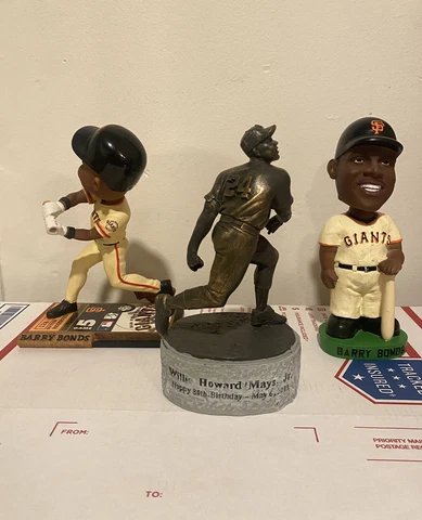 San Francisco SF Giants Barry Bonds & Willie Mays Bobblehead Lot, Missing Bats Cover