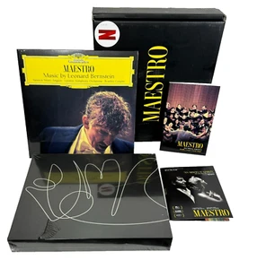 *RARE* MAESTRO (2023) FYC: Book 2-LP Vinyl, Film Sleeve, Screenplay, Magazine - Picture 1 of 14