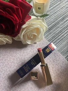 Lápiz labial Estee Lauder Color Puro Iluminador Brillo Transparente 910 Intuitivo - Imagen 1 de 1