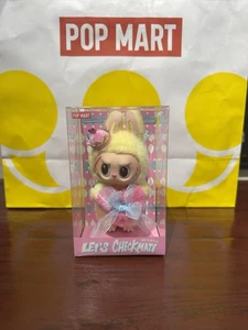 POP MART THE MONSTERS Let's Checkmate Serie Vinyl Plüsch Hängekarte AUTHENTISCH - Bild 1 von 10