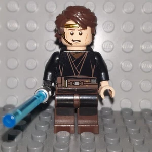LEGO STAR WARS MINIFIGUREN - SW0526 - ANAKIN SKYWALKER - DUNKELBRAUNE BEINE, HEADSET - Bild 1 von 1