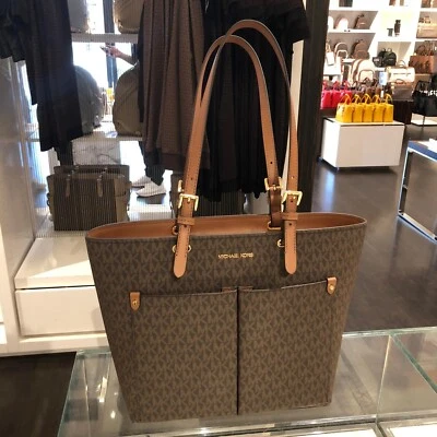 BOLSO DE HOMBRO MICHAEL KORS JET SET VIAJE MEDIANO DOBLE BOLSILLO MK MARRÓN Foto 1 de 4