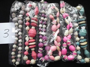 6 Modeschmuck Halskette, Holz-Perlen blau, rose, natur Holzkette Karabiner "3" - Bild 1 von 4