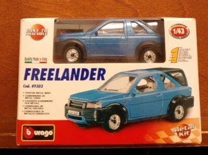 NEW BURAGO RANGE ROVER FREELANDER DIECAST BLUE CAR KIT BOXED COD 49303 1:43 - Picture 1 of 4