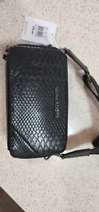 Wayne Cooper Black Crossbody Bag RRP $99 - Picture 1 of 5