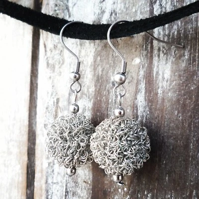 Orecchini pendenti a sfera, in stile etnico boho, made in Italy, handmade - Immagine 1 di 4