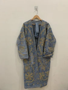 Suzani handbestickter langer Kimono aus Samt | wärmer Wintermantel für Damen - Bild 1 von 9