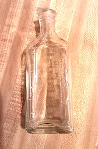 Antique Lyric Clear Glass Apothecary Medicine Pharmacy Bottle w/measurements - Picture 1 of 4