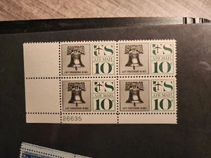 US C57 Let freedom ring 10c PLATE BLOCK of 4 stamps UNUSED issued 1959-66 - #B8 - Picture 1 of 3