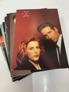 TOPPS TRADING CARDS COMPLETE SET OF 72 CARDS THE X FILES SEASON 3 1996 - Picture 1 of 2