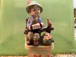 Napoware Import Japan - Boy Sitting on Fence with Accordion - Porcelain Figurine - Picture 1 of 12
