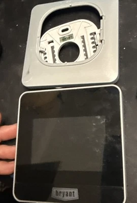 Bryant Model T6-WEM01 Housewise Wi-Fi Thermostat W/ Back Plate UNTESTED - Image 1 of 4