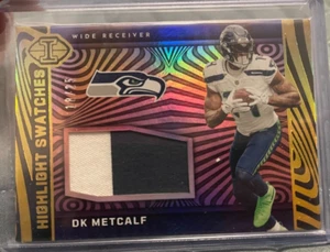 2023 Panini Illusions - DK Metcalf - Highlight Swatches Gold #HS-DKM /25 (MEM) - Picture 1 of 2