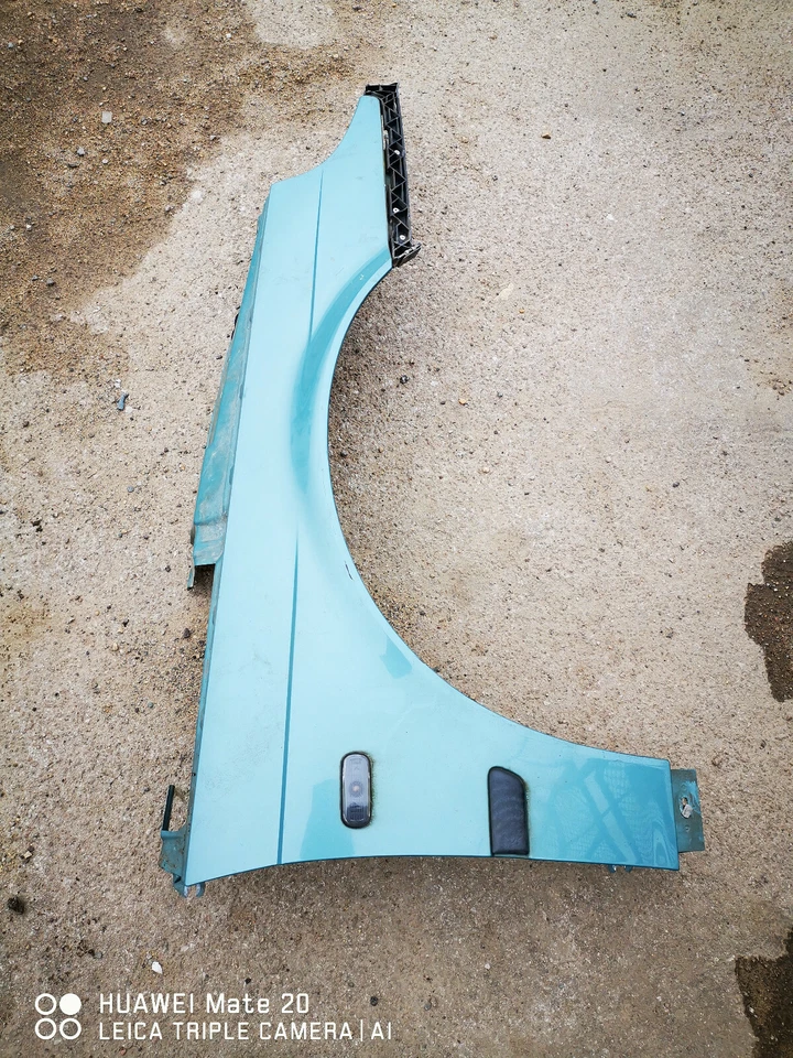 Saab 9-5  95 2004 bonnet - 291 Glacier blue used  lots of other body parts ava - image 1 of 1