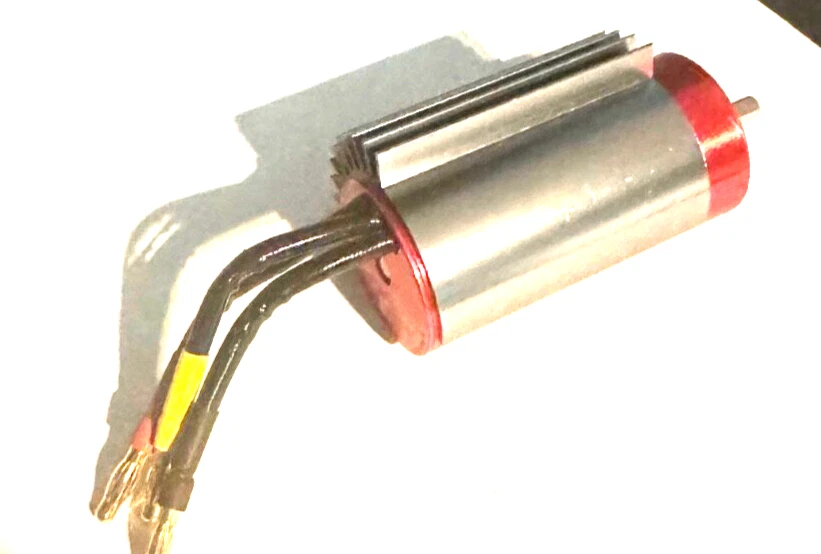 Sensor de motor sem escovas Redcat 1950kv 1/8 550 menos com dissipador de calor Landslide XTE - Imagem 1 de 2