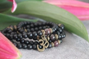 Malakette 108 Mala Perlen matter Onyx Onyxperlen und OM Wunderschöne Meditation - Bild 1 von 9