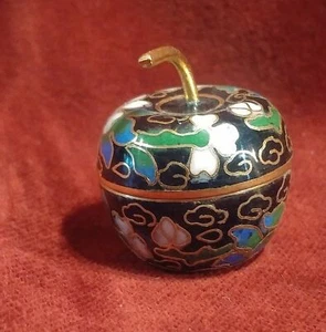 NEU Vintage Cloisonne Emaille Apfel Schmuckkästchen SCHWARZ Blumenmuster - Bild 1 von 4