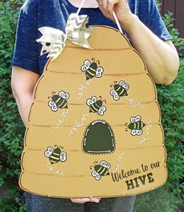 WELCOME TO OUR HIVE SIGN Wall Door Hanger Plaque Bumblebee Home Decor Bee - Picture 1 of 1