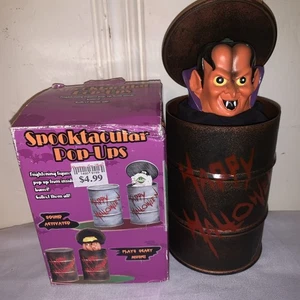 Vintage Spooktacular Pop Ups spielt gruselige Musik Vampir funktioniert mit Box - Bild 1 von 8