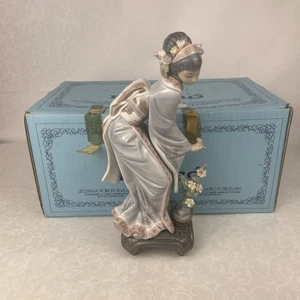 Vtg Lladro Figurine "Mayumi" Japanese Girl Tending To Flowers #1449 Geisha READ - Picture 1 of 17