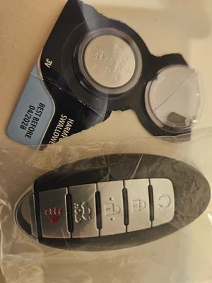 OEM NISSAN SENTRA & VERSA proxy smart keyless remote key fob - Image 1 of 2