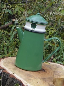 CAFETIERE FILTRE EMAILLEE VERTE Jardin 1,5 L NEUVE EMAIL VERITABLE FAB EN FRANCE - Picture 1 of 1