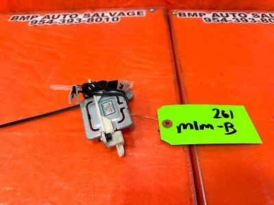 02-06 LEXUS SC430 - NAVIGATION ANTENNA - 86860-24060 - OEM FACTORY #261 - Image 1 of 4