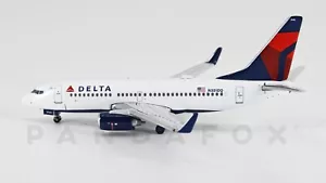 Delta Boeing 737-700 N301DQ GeminiJets GJDAL883 Scale 1:400 RARE - Picture 1 of 3