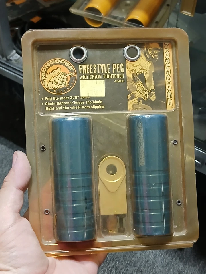 MONGOOSE BMX CLAVIJAS DE BICICLETA ORIGINALES FREESTYLE 45468 Y TENSOR DE CADENA Foto 1 de 1