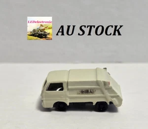 Tomica N Scale 1/150 Diecast ISUZU Elf Garbage Collection Truck, model railway - Picture 1 of 6